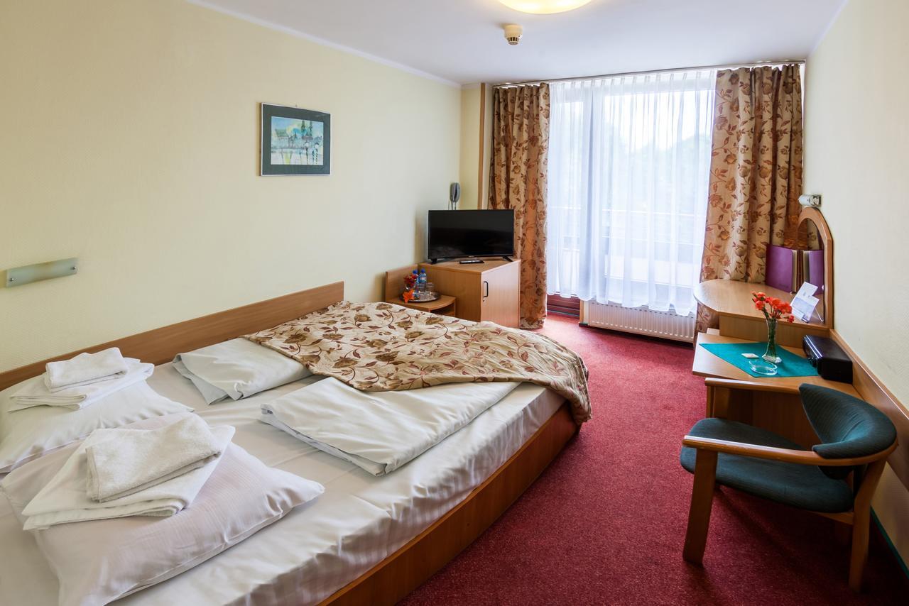 Hotel Jaskolka Ustron Exterior photo