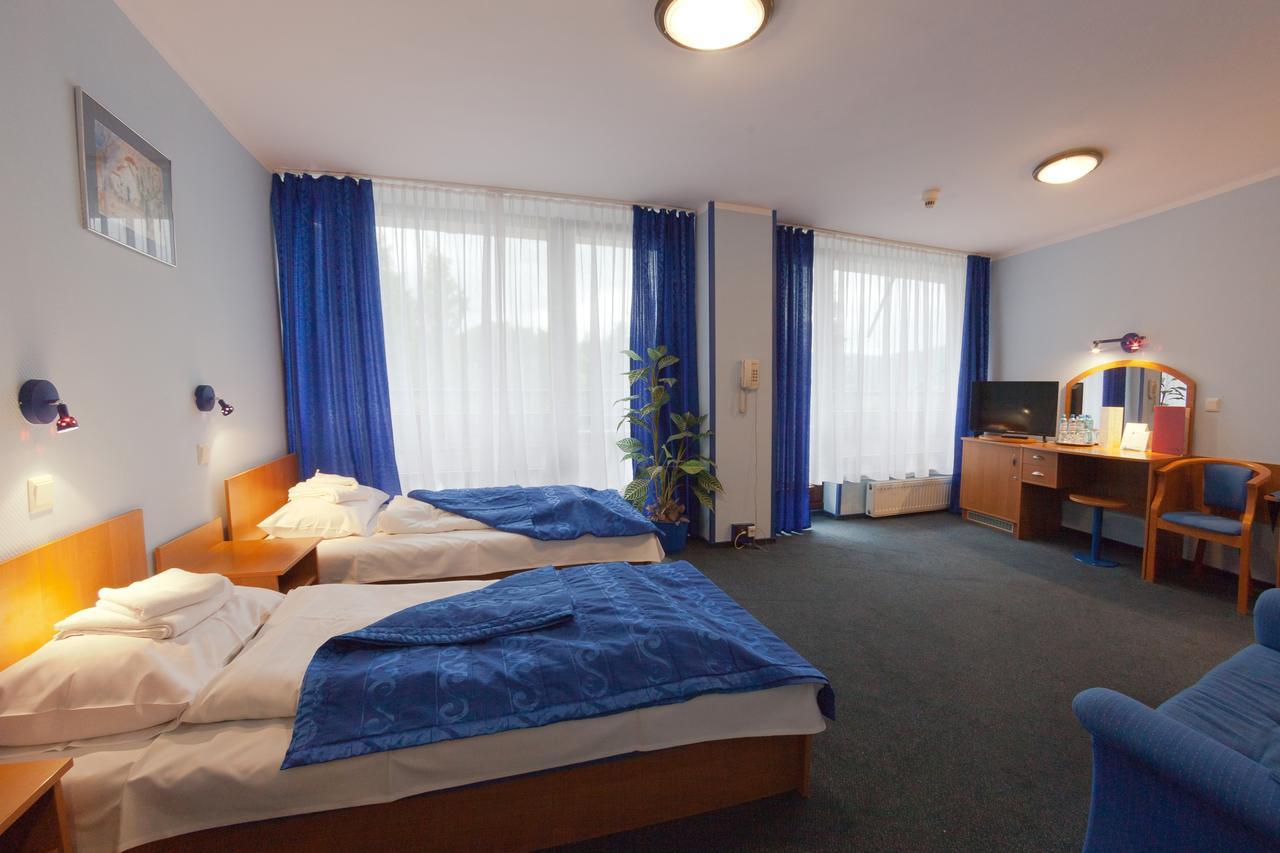 Hotel Jaskolka Ustron Exterior photo